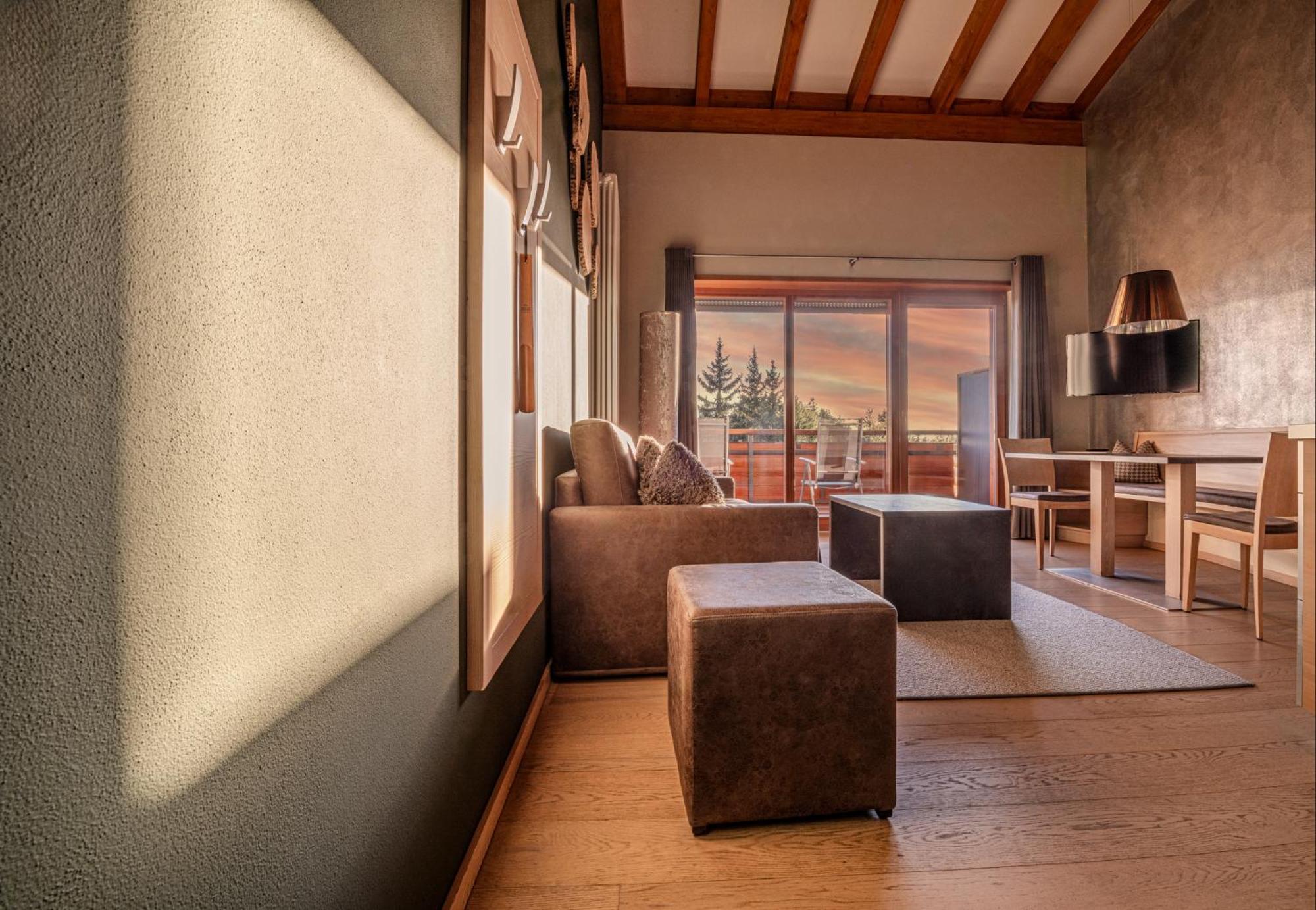Josef Mountain Resort アヴェレンゴ エクステリア 写真