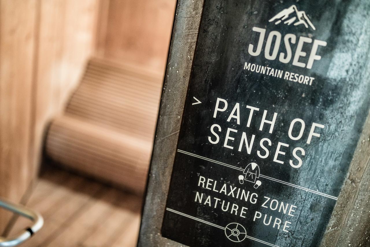 Josef Mountain Resort アヴェレンゴ エクステリア 写真